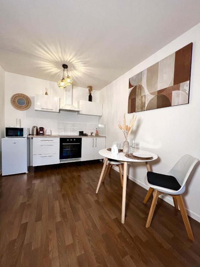 Appartamento "Moonlight" Gare A 10Min De Paris, Wifi, Terrasse , Parking Argenteuil Esterno foto